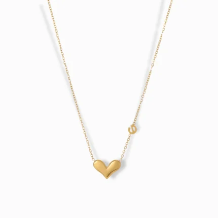 18K Gold Plated Cute Heart Charm Necklace with a minimalist pendant and delicate chain accent.